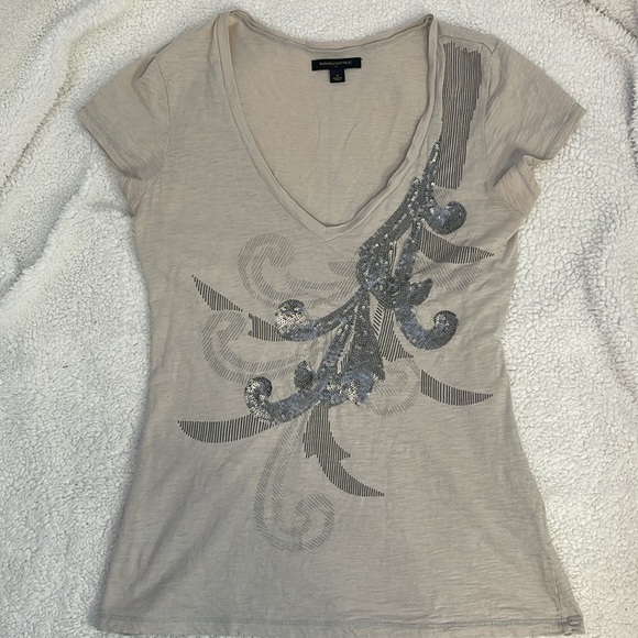 Banana Republic Light Gray 100% Cotton V-neck Tshirt | Size Medium - Picture 3 of 7